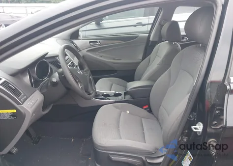 2014 Hyundai Sonata Hybrid z USA, uszkodzony, nr VIN KMHEC4A45EA114823